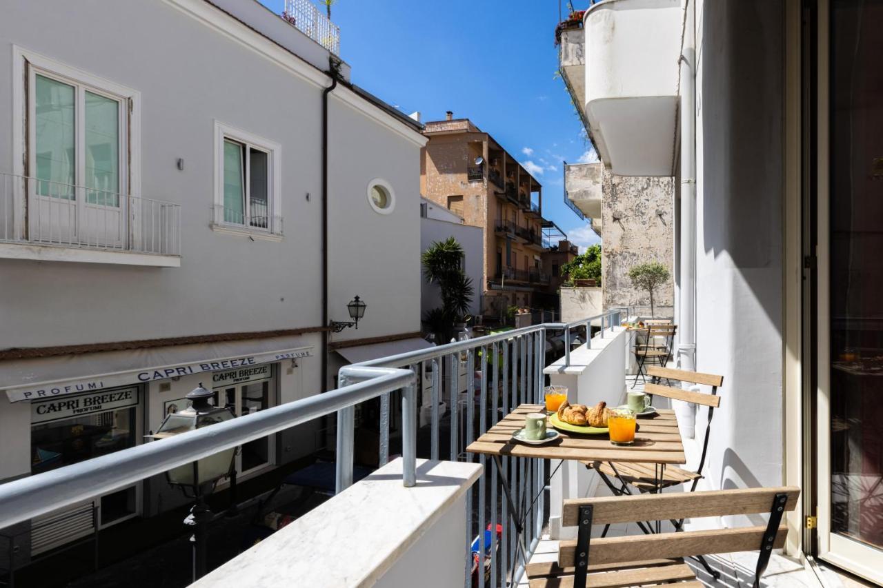 Sorrentovibes - Spacious 3 Bedrooms Apartment In Sorrento Oldtown Exterior foto